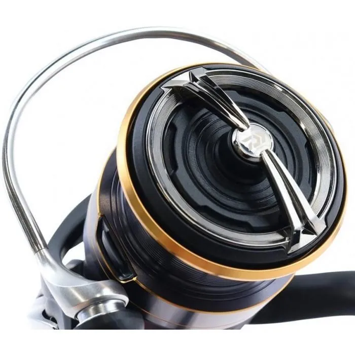 Котушка безінерційна Daiwa 20 Legalis LT 2500 (5) 5.3:1, спінінгова